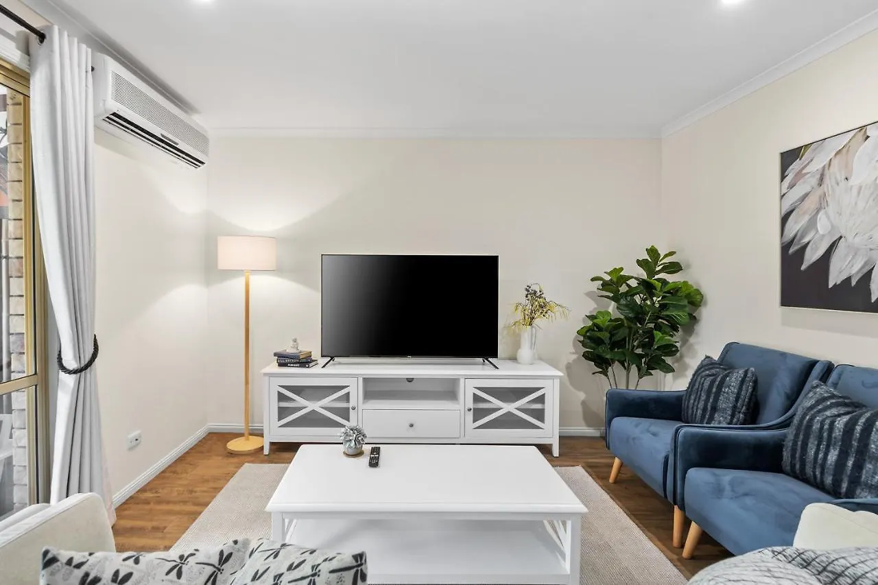 Apartment Regency 3 Bedroom Central Town House Mooloolaba
